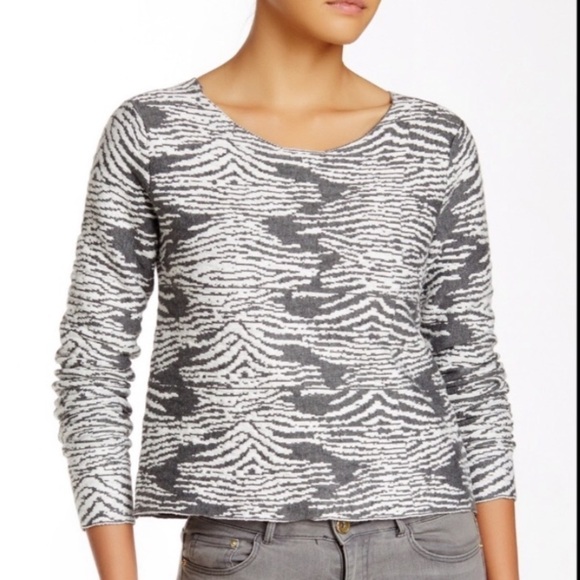 TOWNSEN gray and white cropped sweater - Picture 11 of 11